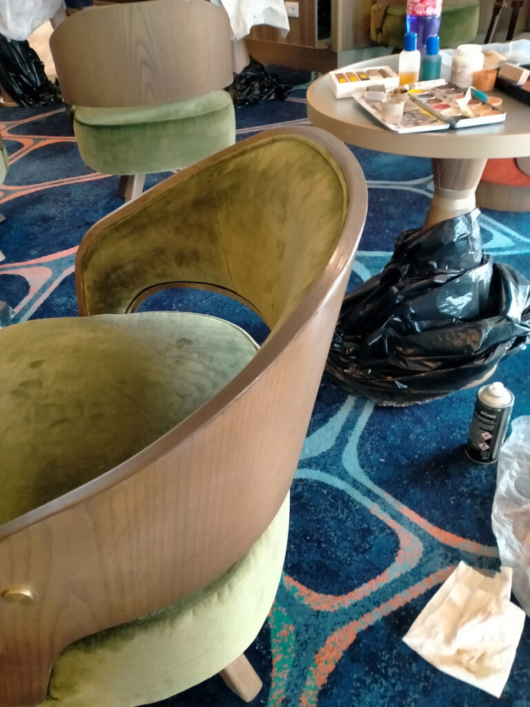 naprawiony element fotela/krzesła barowego - oparcie