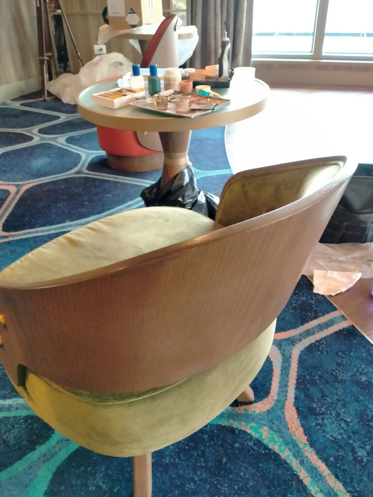 naprawiony element fotela/krzesła barowego - oparcie